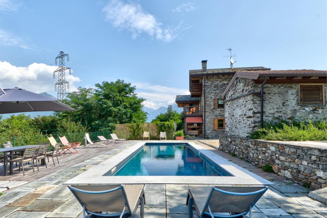 Chalet Con Piscina E Vista Panoramica Colico Zewnętrze zdjęcie