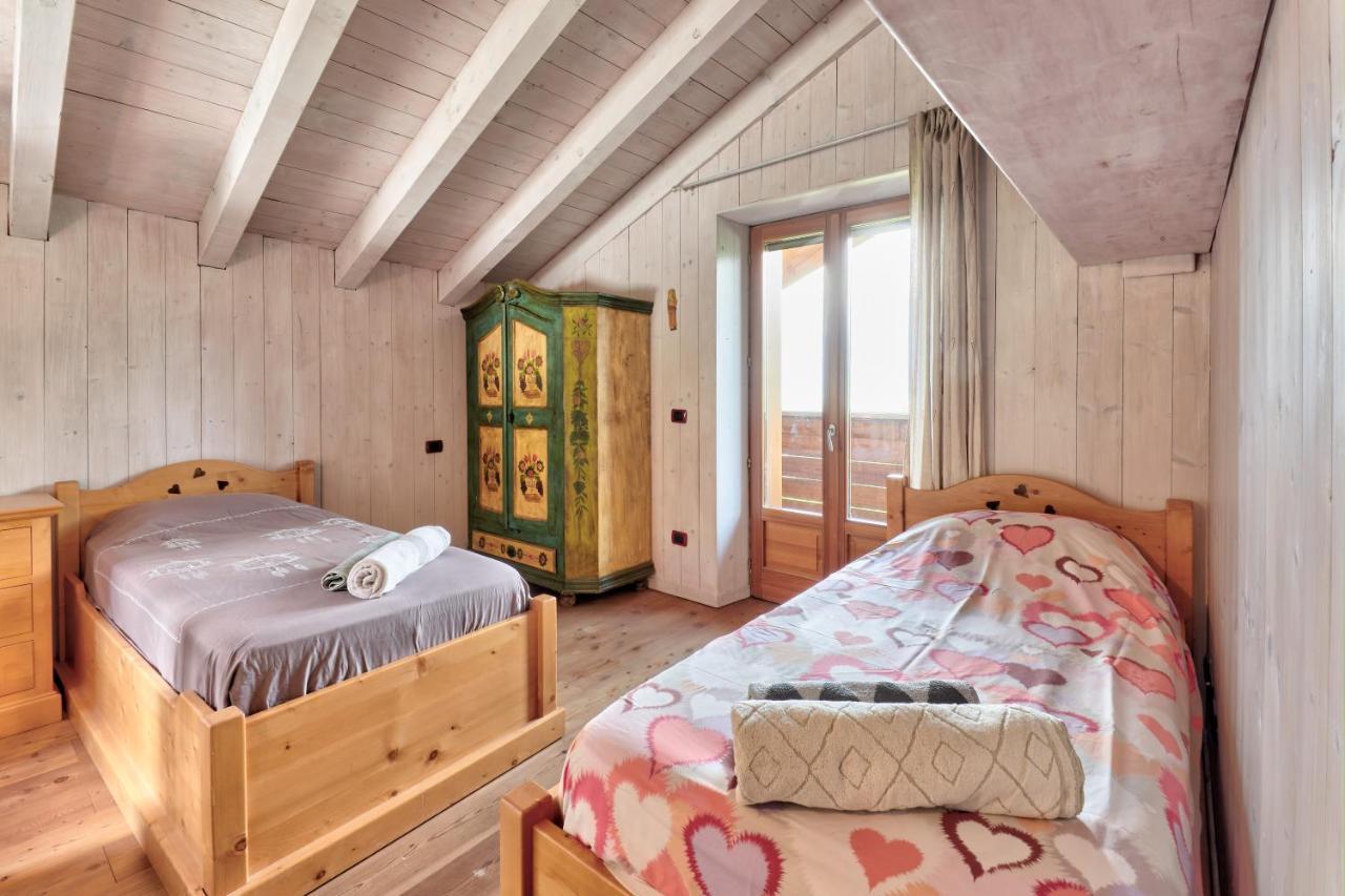 Chalet Con Piscina E Vista Panoramica Colico Zewnętrze zdjęcie