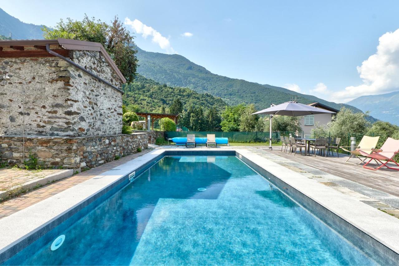 Chalet Con Piscina E Vista Panoramica Colico Zewnętrze zdjęcie